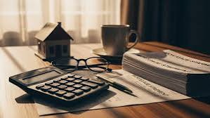 Loan refinance calculator: when does refinancing make sense?